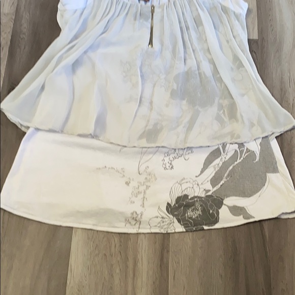 Language Top - Picture 8 of 8